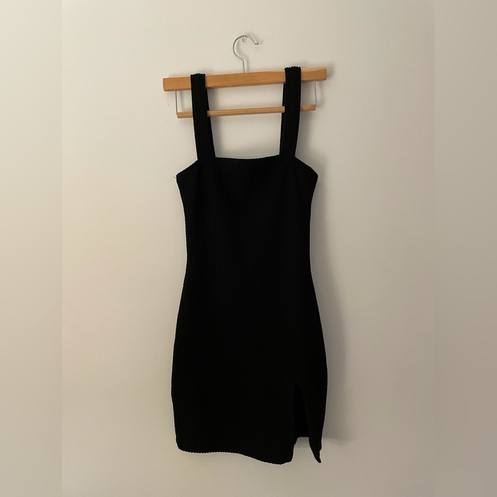 PRINCESS POLLY X MOTEL PENDAN DRESS in Black